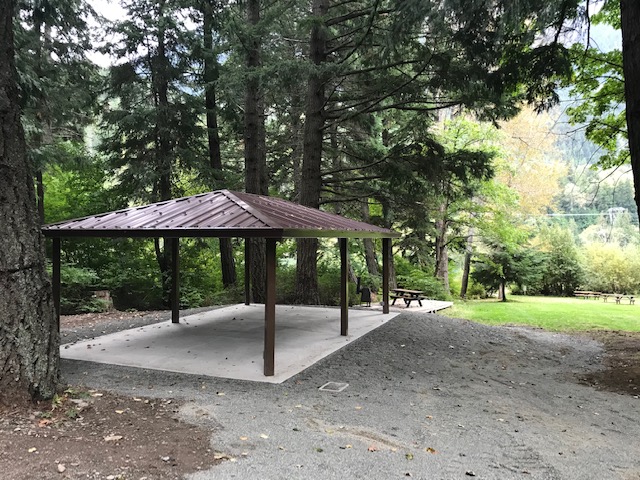 Gates Lake Park shelter